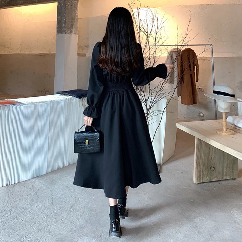 Black Long Loose  Sweet Square Collar Elegant Dress for Spring and Autumn.